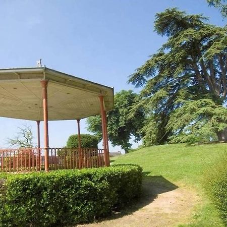 Number 22 - Le Dorat - Apartment 3 With Garden & Free Parking Екстериор снимка