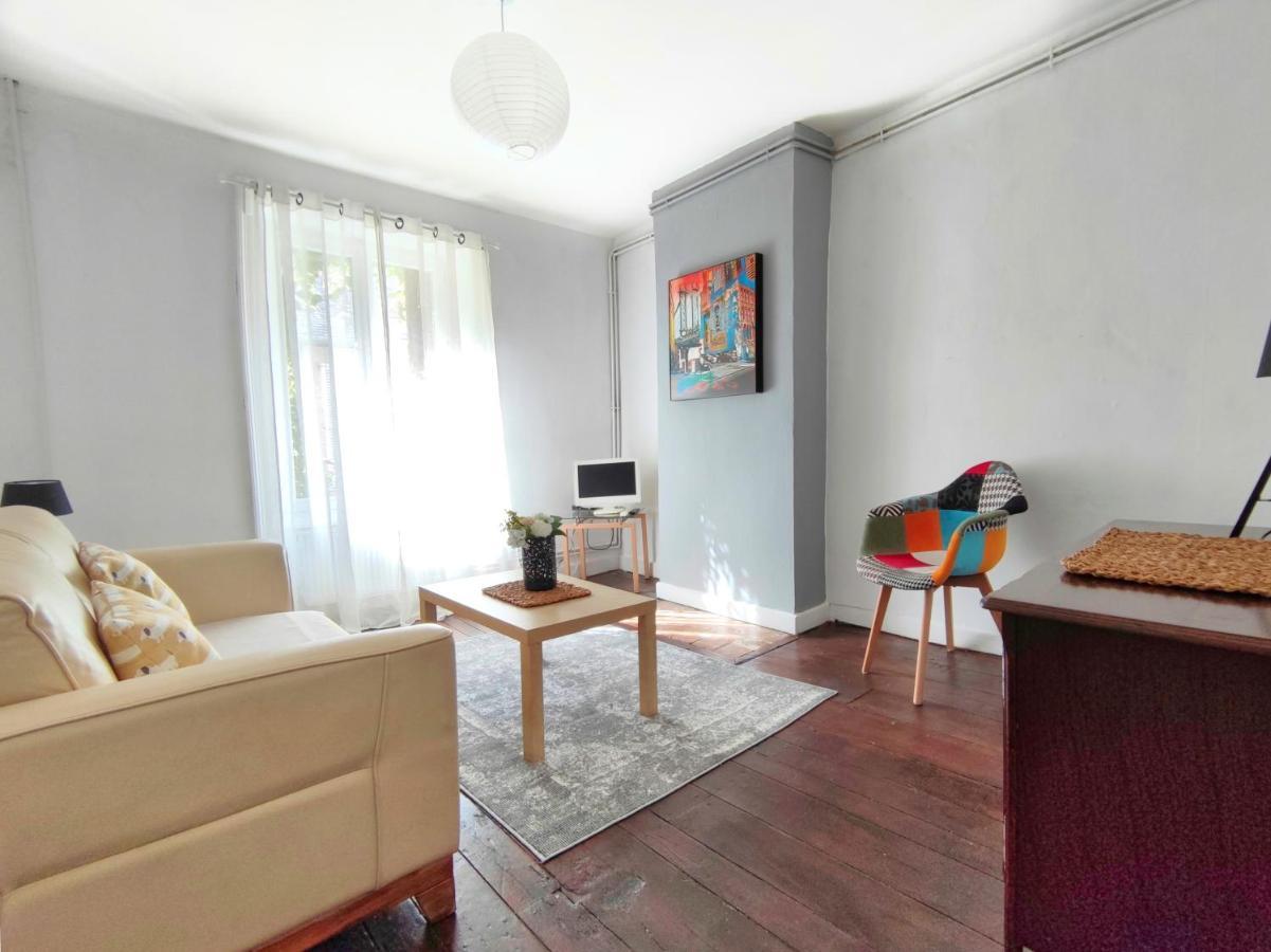 Number 22 - Le Dorat - Apartment 3 With Garden & Free Parking Екстериор снимка