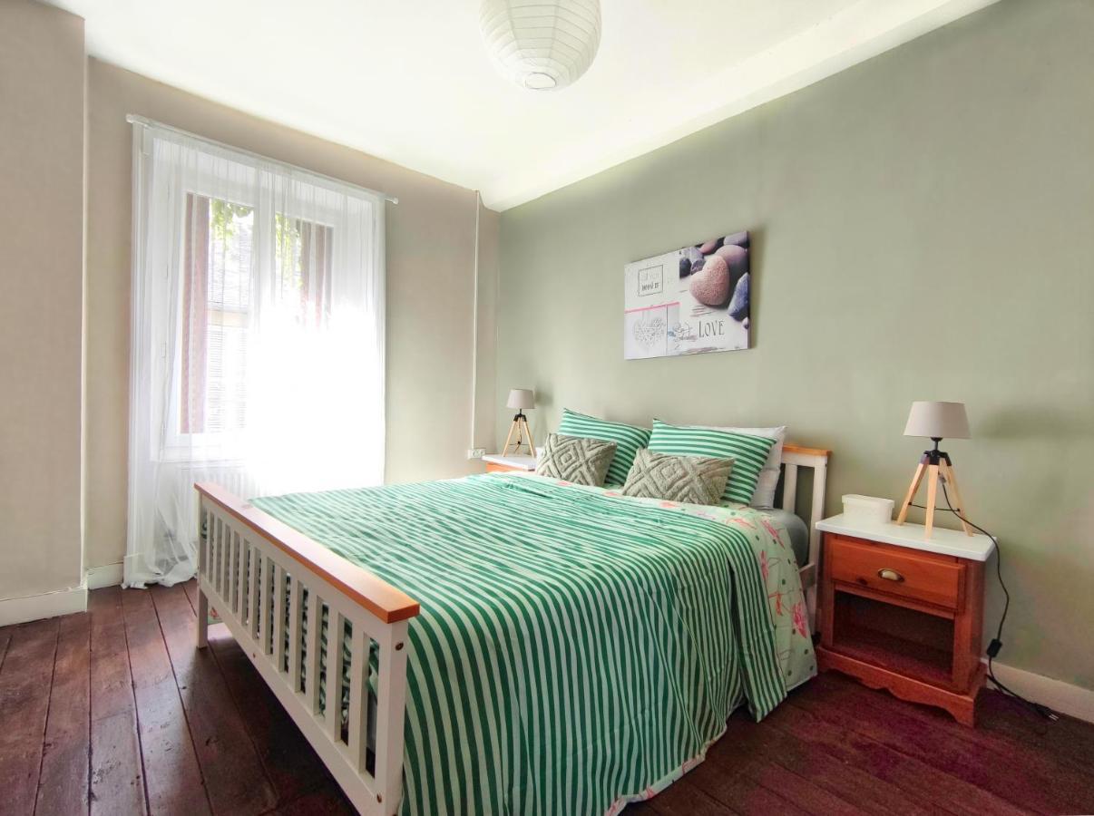 Number 22 - Le Dorat - Apartment 3 With Garden & Free Parking Екстериор снимка
